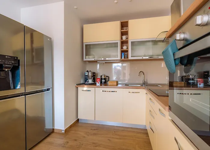 Nerica Apartamento Zavalatica